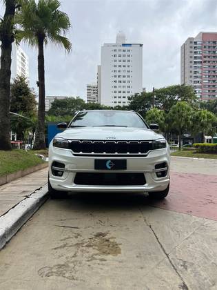 JEEP COMMANDER 1.3 T270 TURBO FLEX OVERLAND AT6 JEEP COMMANDER 1.3 T270 TURBO FLEX OVERLAND AT6